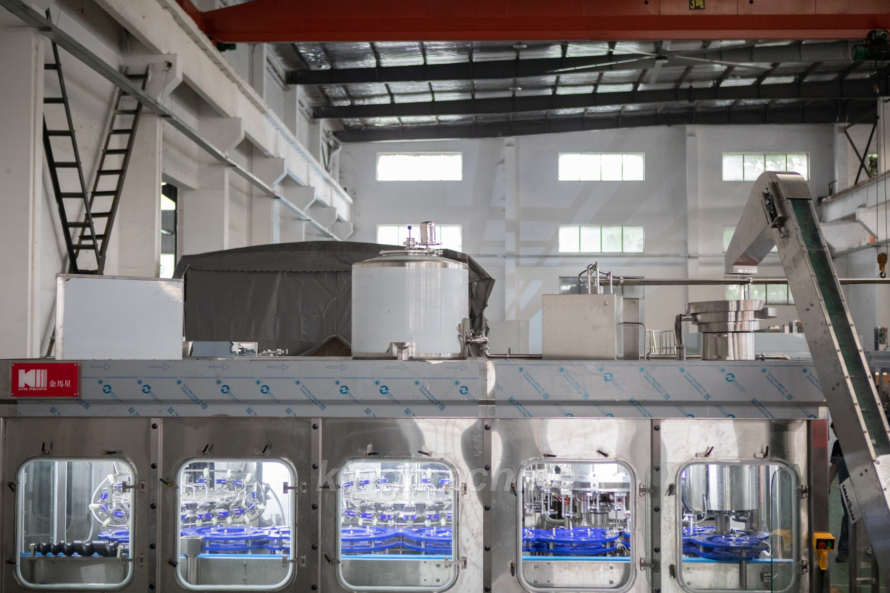 Mesin pengisian aseptik