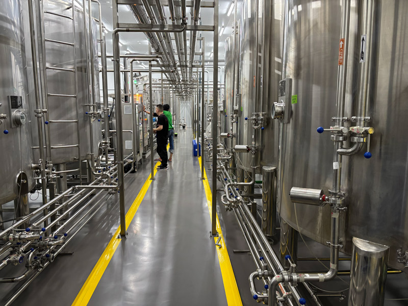 Pabrik pembotolan teh Thailand